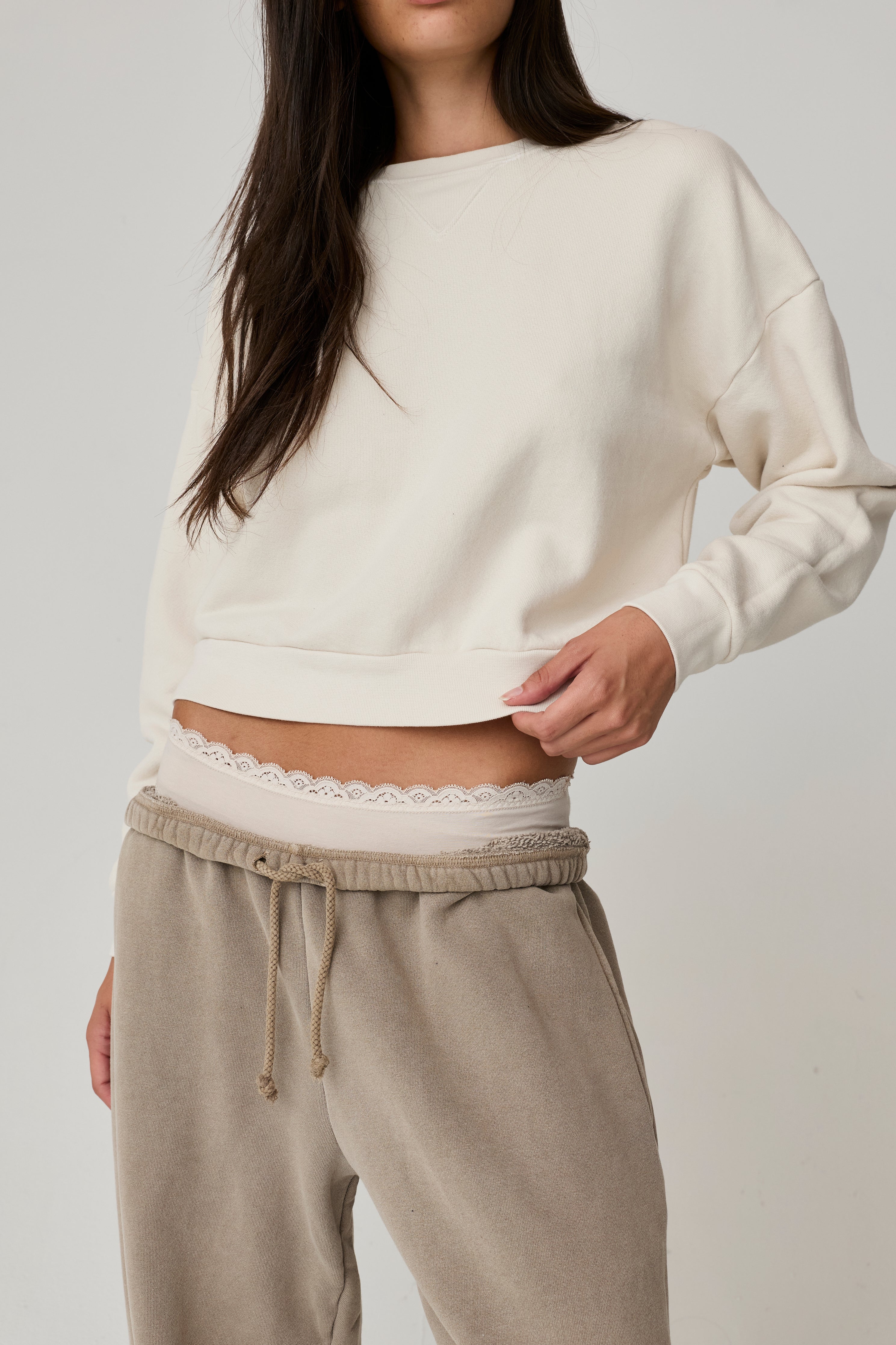 Sebi Crewneck - Image 7